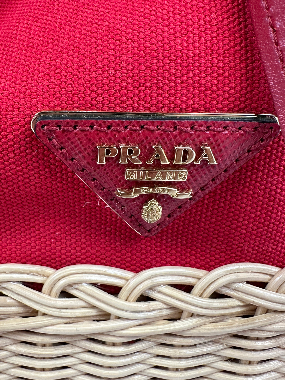 Сумка Prada Bucket Bag in Wicker and Canvas