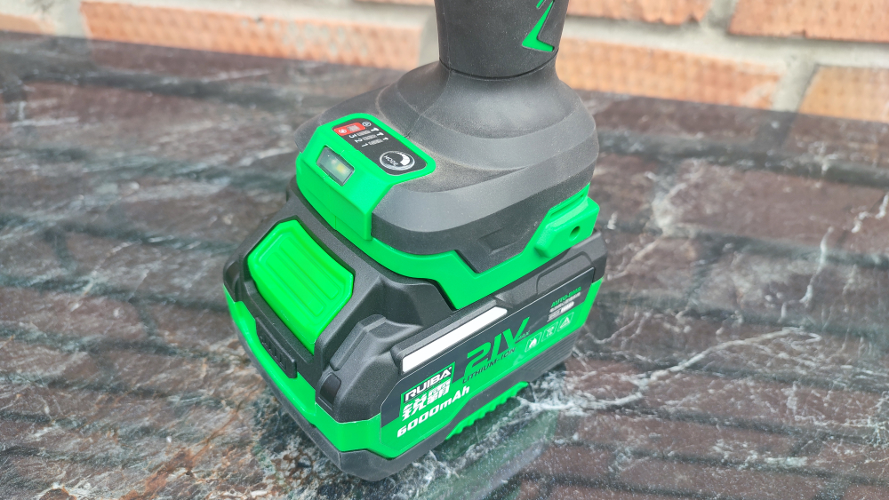 Профессиональный гайковерт Ruiba RB-818