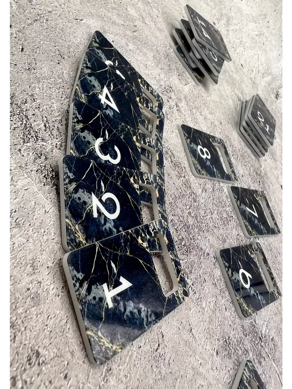 Номерки для ключей акрил 3х5 см