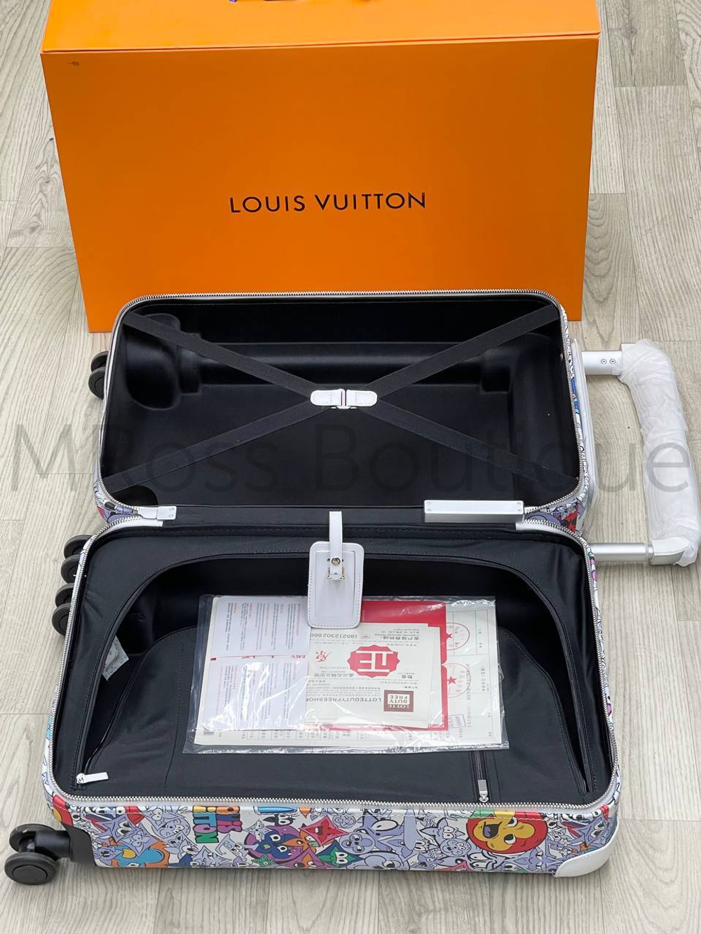 Чемодан Louis Vuitton Horizon 55 Monogram Comics