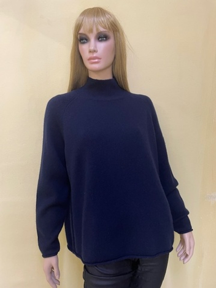 Свитер женский