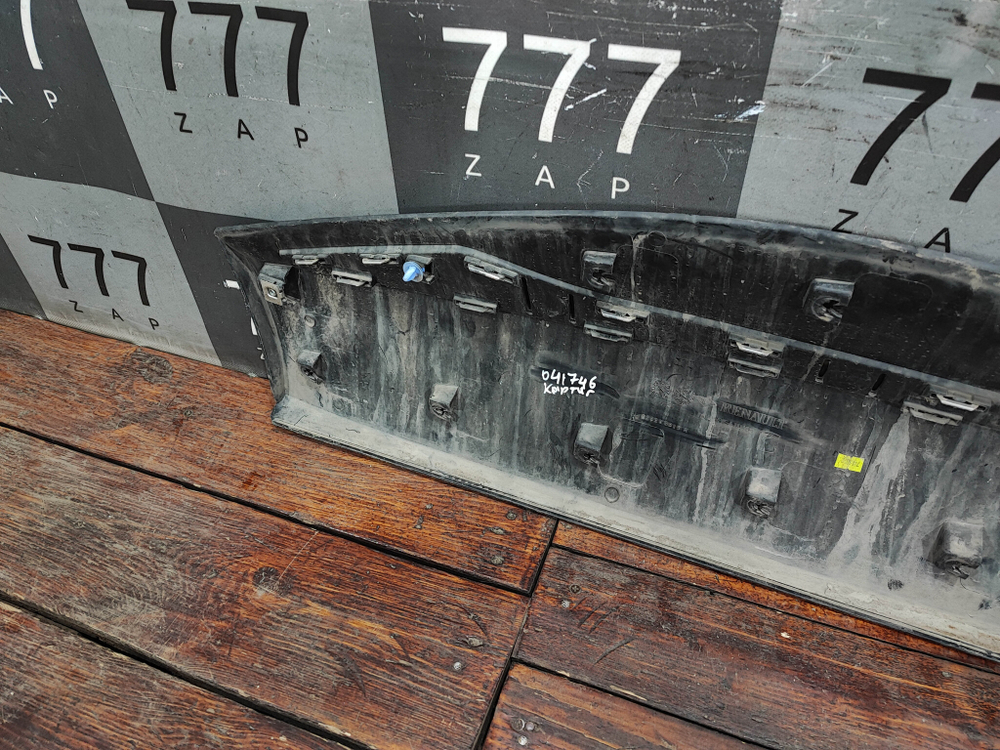 Накладка двери задней левой Renault Kaptur 16-22 Б/У Оригинал 828210815R