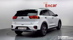 Kia The New Niro 1.6 HEV (04.2020)