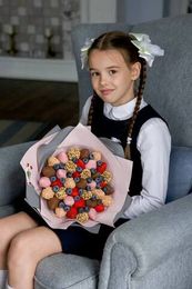 Клубничный букет "Сладкая мечта M"