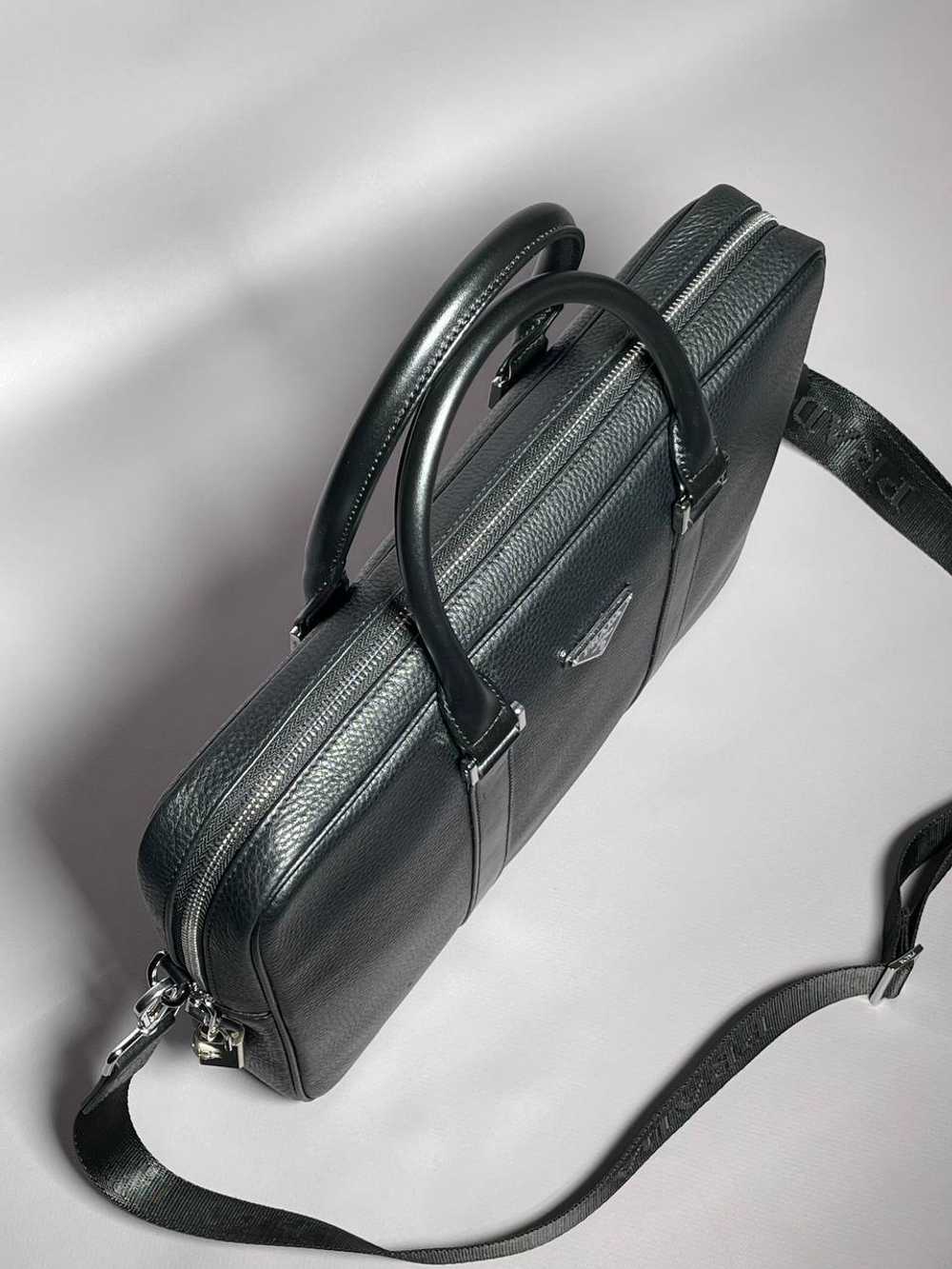 Портфель Prada
