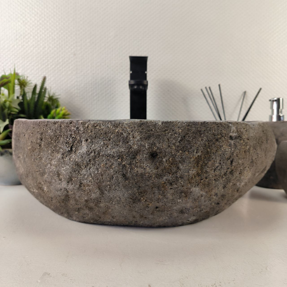 Раковина из речного камня RS-65457 46*39*15 0861