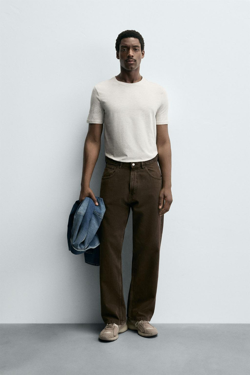 ZARA БАЗОВАЯ ПРИТАЛЕННАЯ ФУТБОЛКА SLIM FIT, СЕРЫЙ МЕЛАНЖ