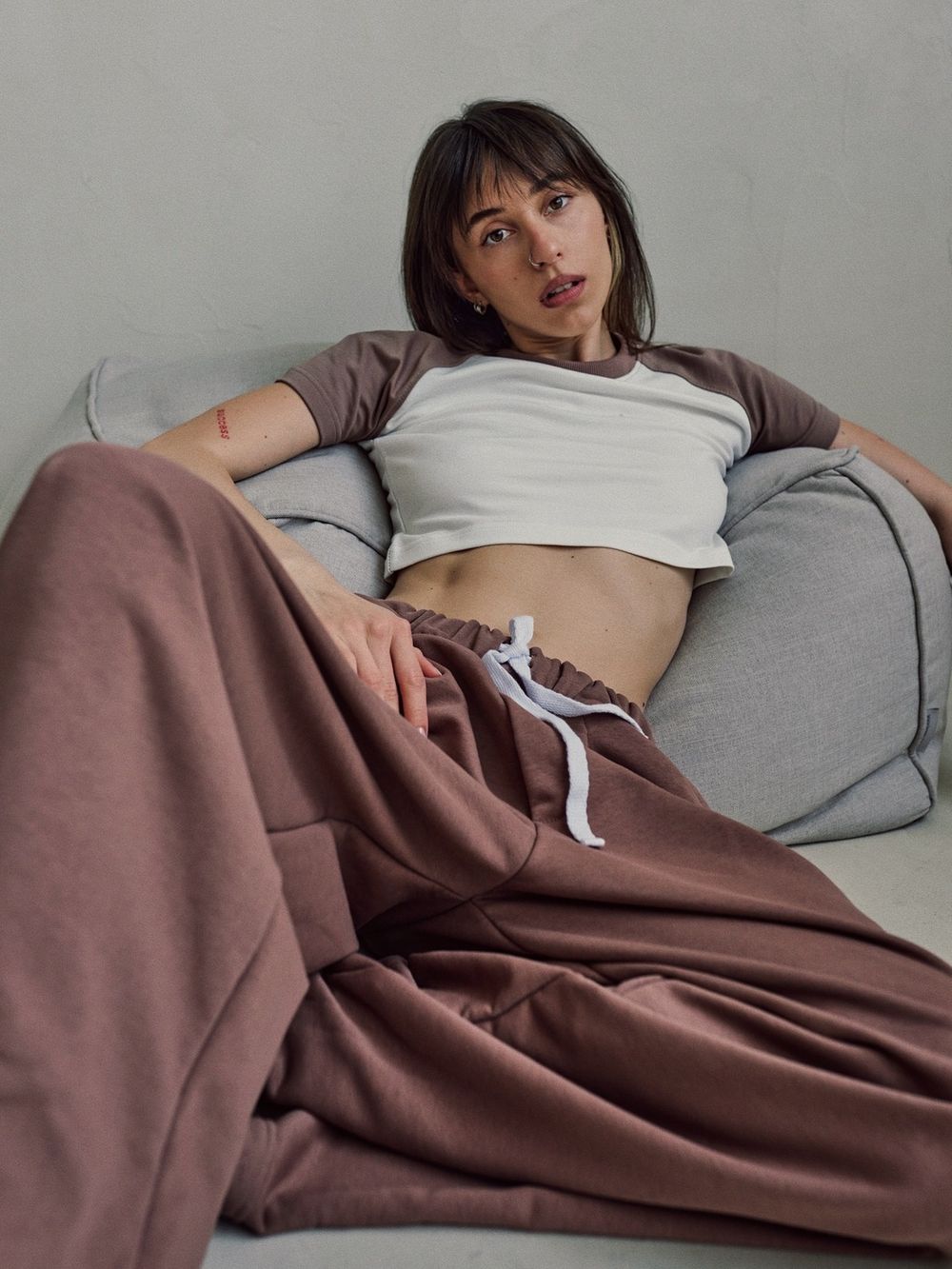 Топ One Two Raglan Crop Duo Tofu & Sinopia Fresco