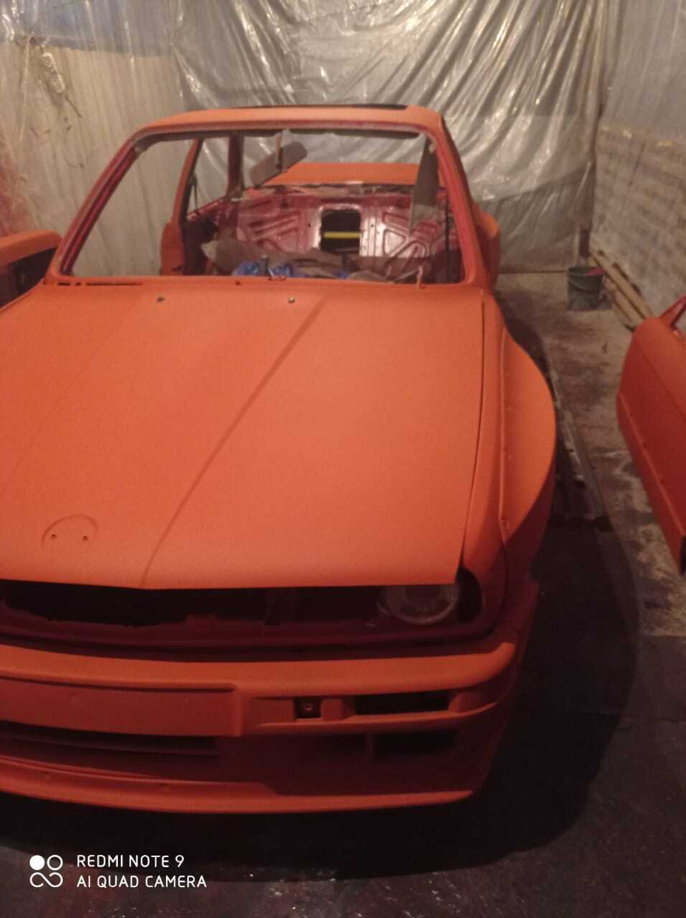 BMW E30 PANDEM (ROCKET BUNNY) Передняя правая накладка (Реплика "Стекловолокно")
