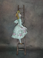 Статуэтка. Фарфор. Лестница к мечте. Capodimonte. Италия