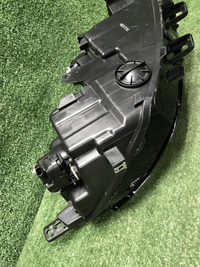 Фара левая Geely Coolray (2019-2024) LED