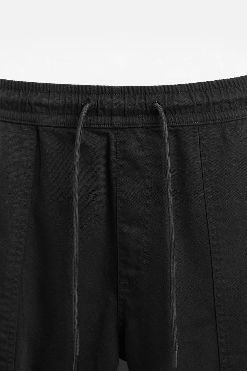 ZARA БРЮКИ КАРГО С КАРМАНАМИ, ЧЕРНЫЙ