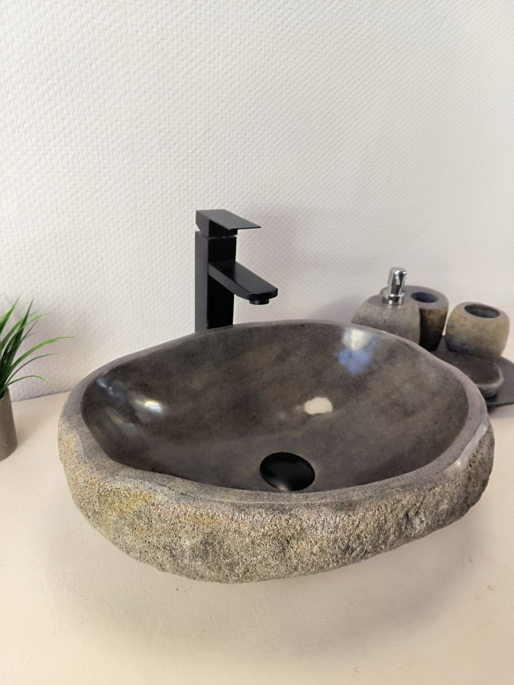 Раковина из речного камня RS-65977 47х38х15 из натурального камня
