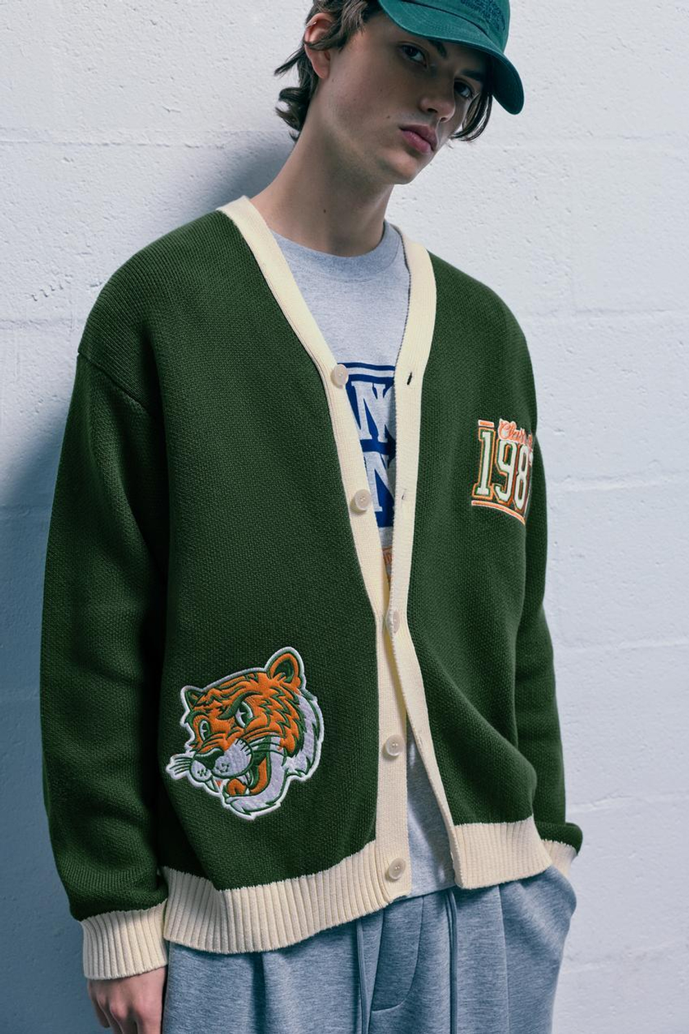 PULL&BEAR Кардиган "Stranger Things", зеленый