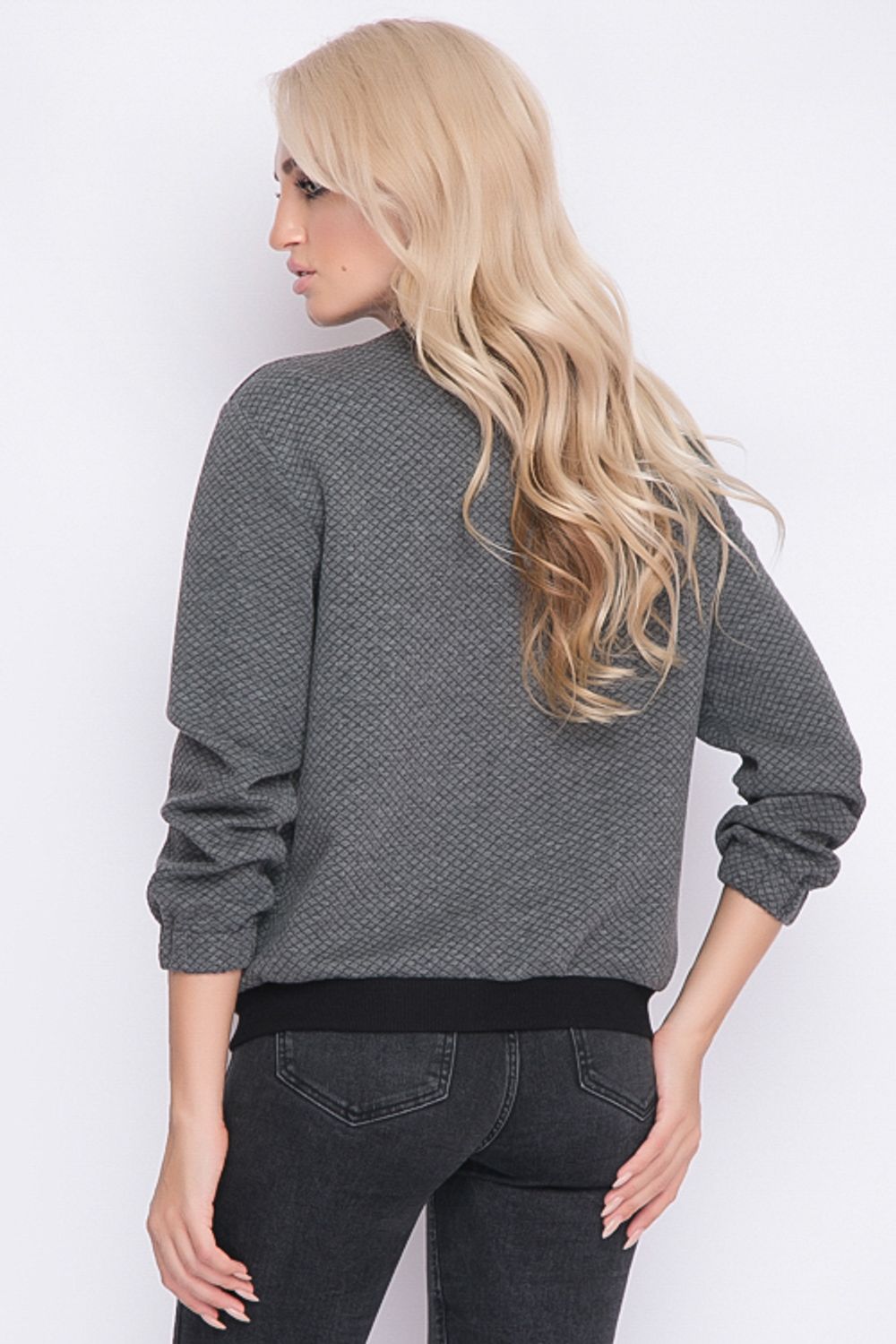 Бомбер из трикотажного полотна