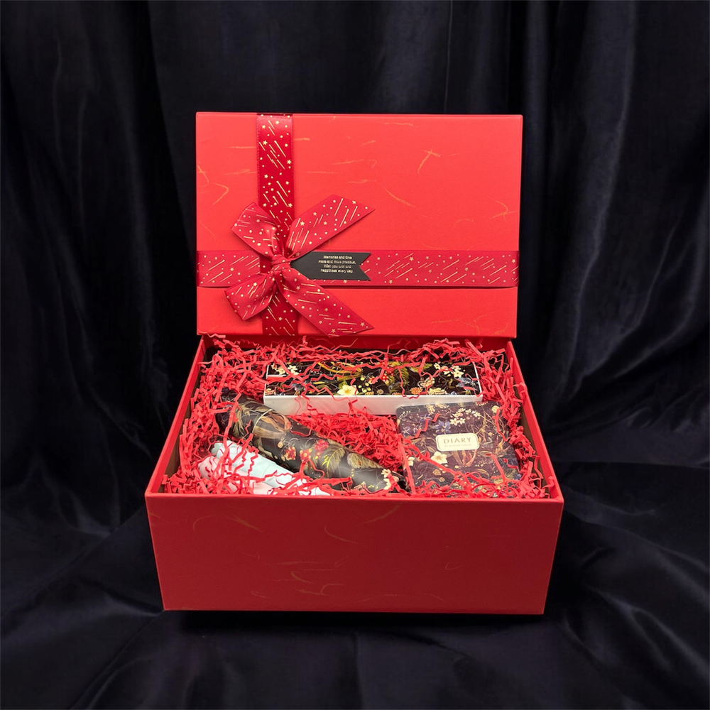 Подарочный набор коллеге «Модный офис — Земляника»