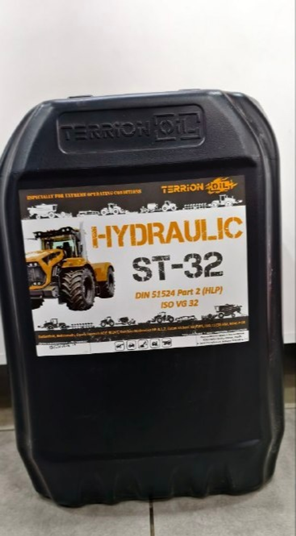 Масло TERRION HYDRAULIC ST-32 20л