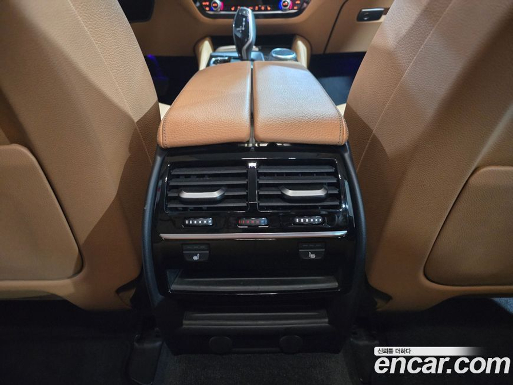 BMW 5 Series (G30) 520i Luxury (09.2019)