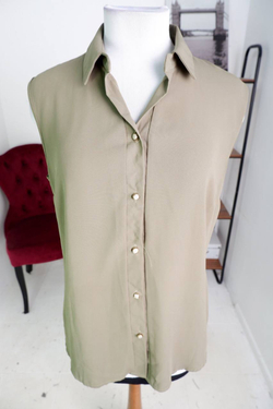 Блузка Modami красивого оттенка, визуально на 46/48 размер