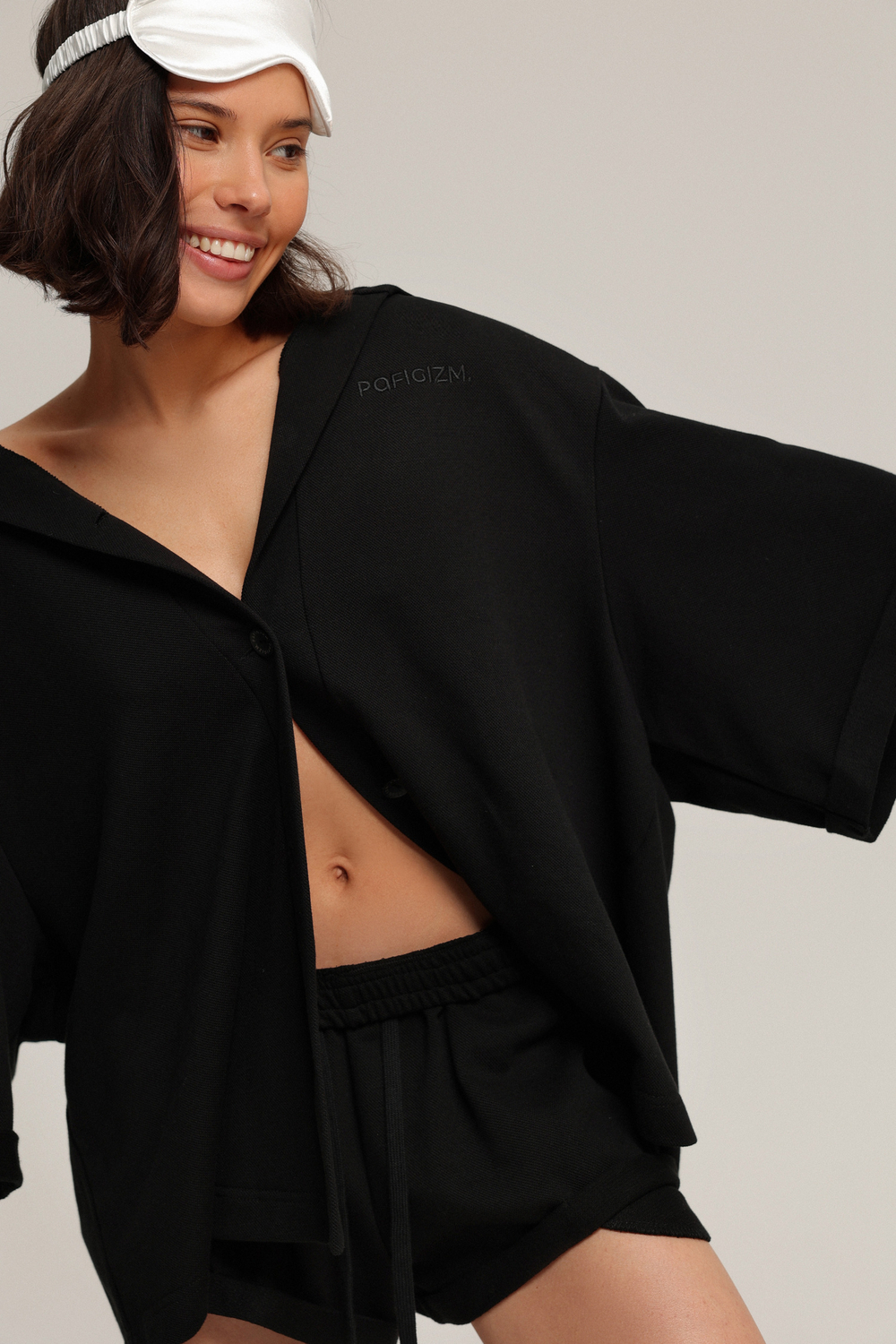 Шорты с отворотами