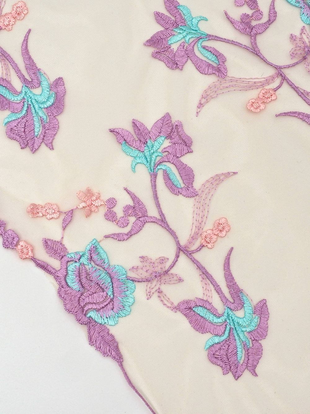 Кружево вышивка на сетке светло-бежевая с тиффани и сиреневым неэластичная ширина 23 см