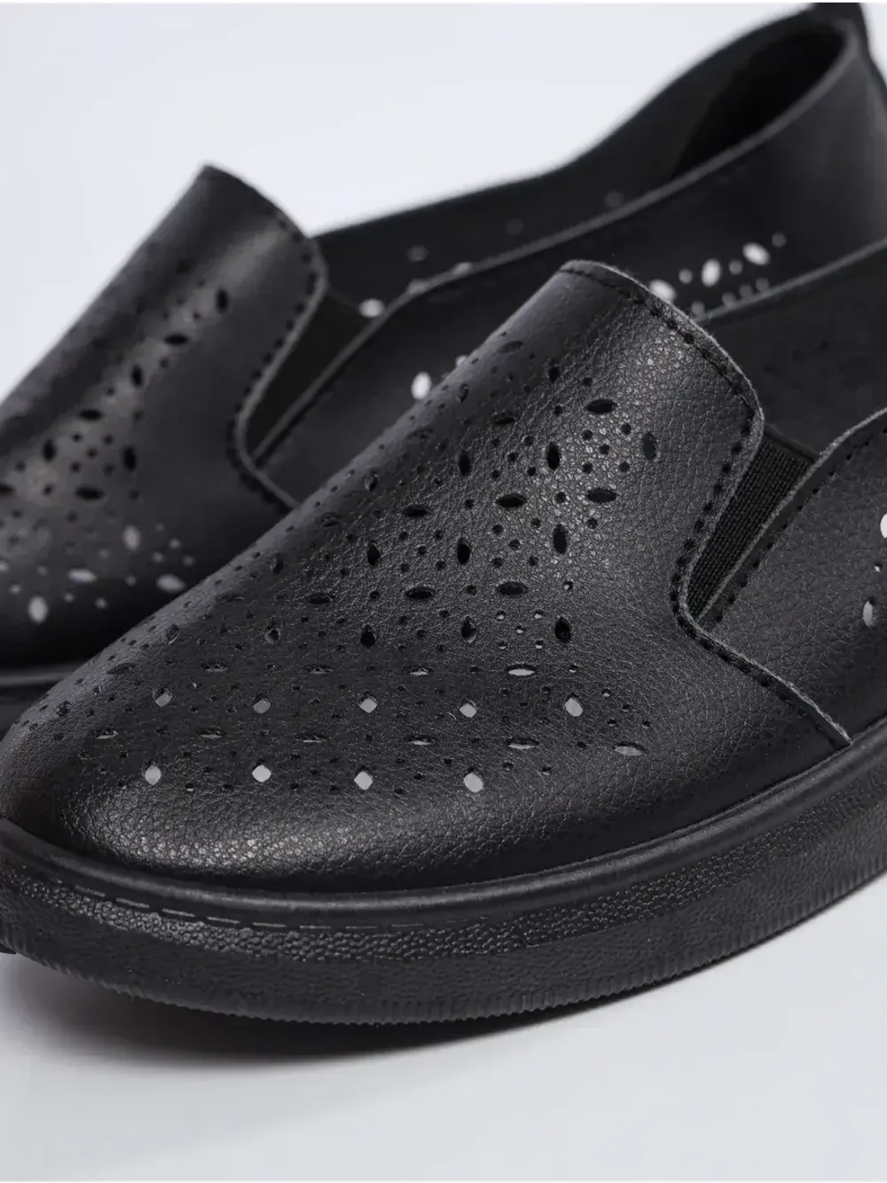 Мокасины летние с перфорацией