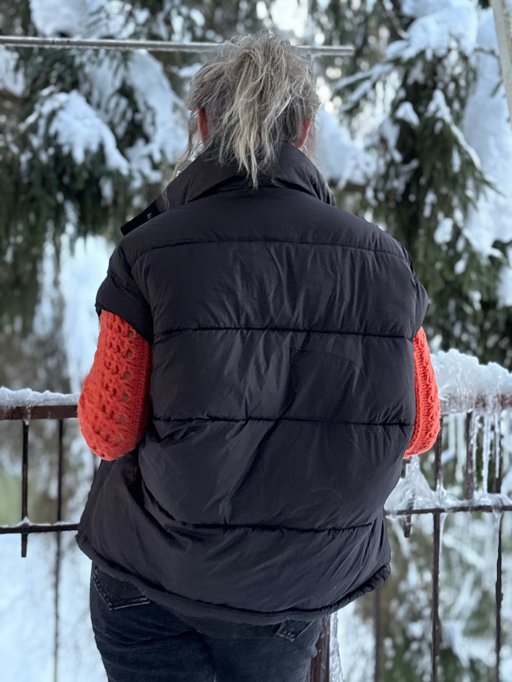 Жилет на синтепоне/черный