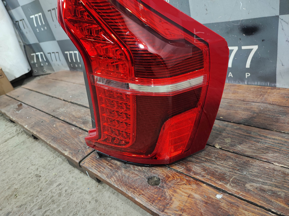Фонарь задний правый Volvo XC90 2 14-нв Б/У Оригинал 31655916