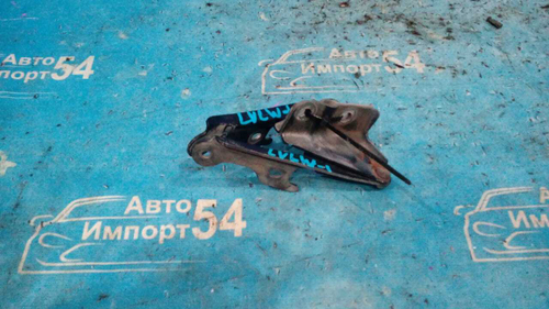 Петля капота левая MAZDA MPV 1997