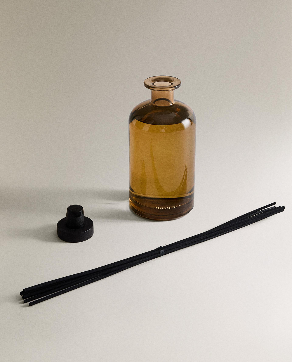 Zara Home Аромадиффузор Palo Santo 500 мл, тростниковые палочки микадо, аромат восточный древесный, Коричневый