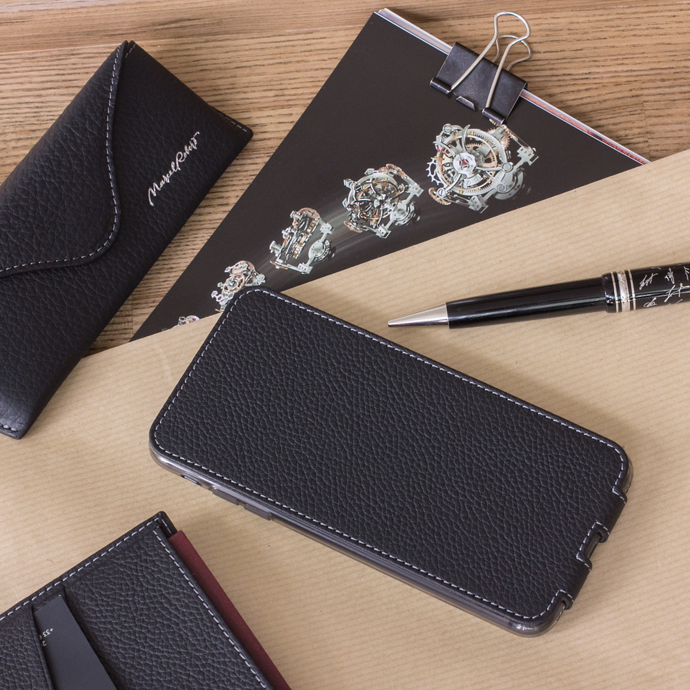 Чехол кожаный для iPhone XS Max цвета черный мат