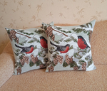 Декоративный гобеленовый чехол для интерьерной подушки Снегири 47х47