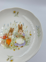 Тарелка с кроликами Narumi