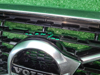 Решетка радиатора Volvo XC60 2 (17-21) R-Design