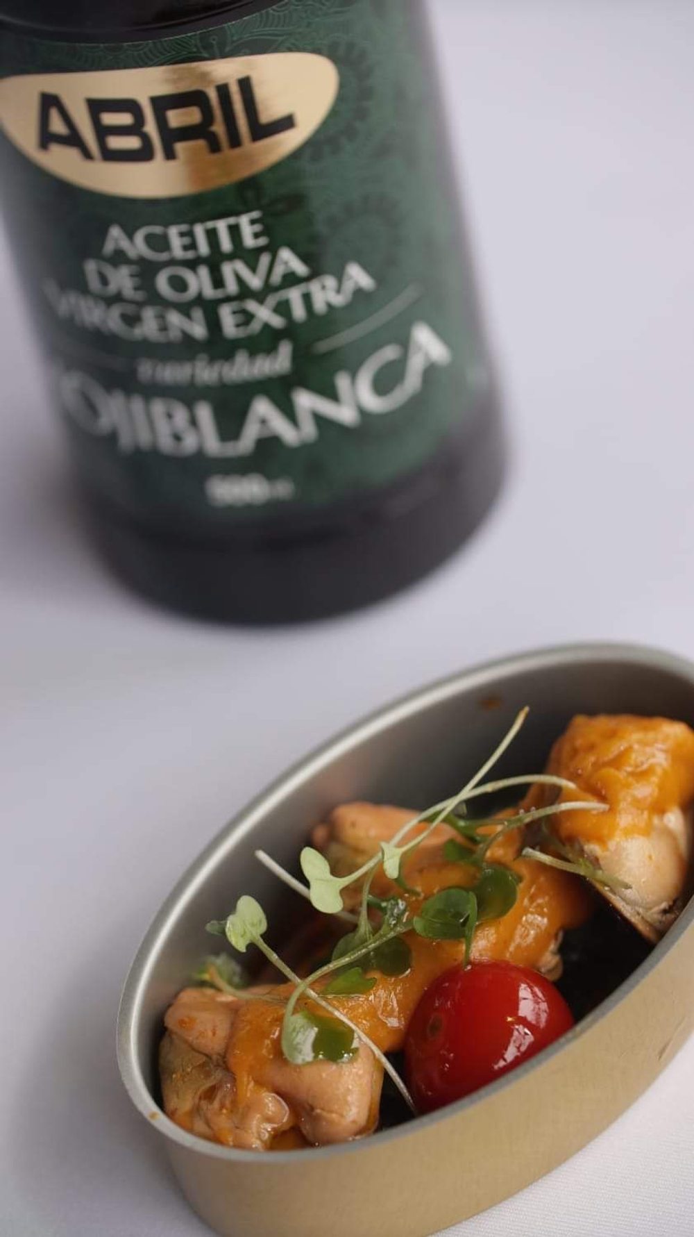 Оливковое масло ABRIL  Extra Virgin Hojilanca 500 мл Испания