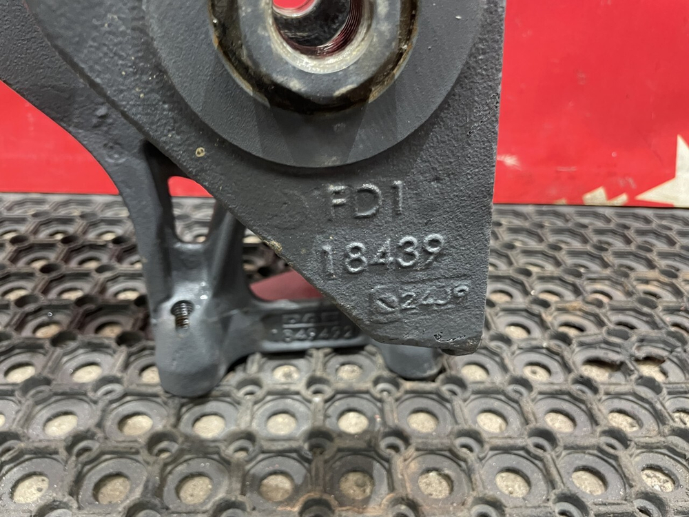 Кронштейн рессоры передней левый 2020г