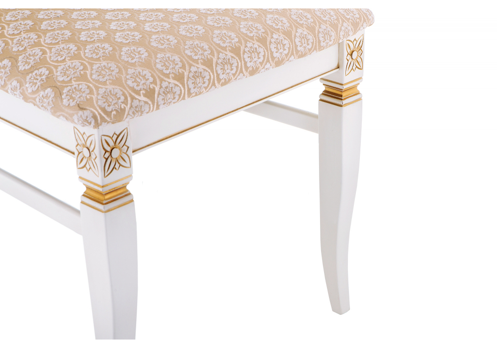 Стул деревянный Woodville Roy W/З молочный с патиной