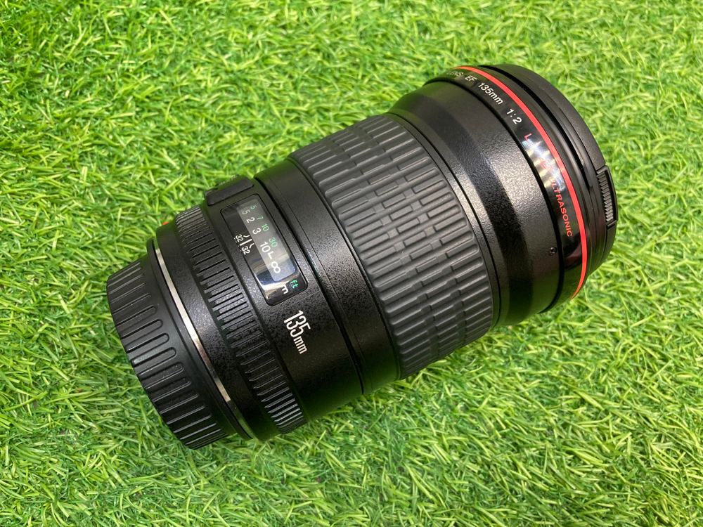 Canon EF 135mm 2L USM