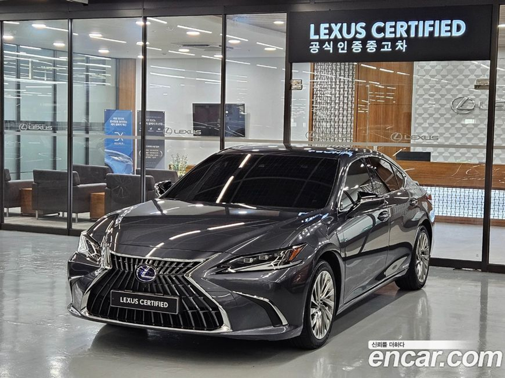 Lexus ES300h 7 Generation Executive (10.2021)