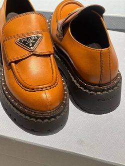 Лоферы Prada