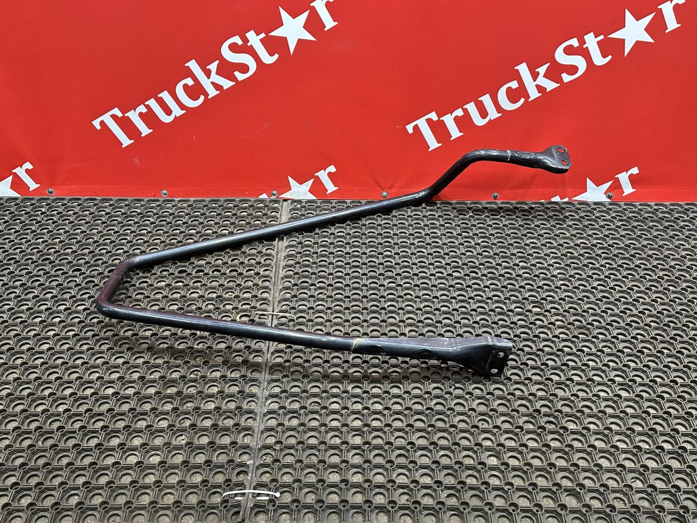 Поручень за кабиной