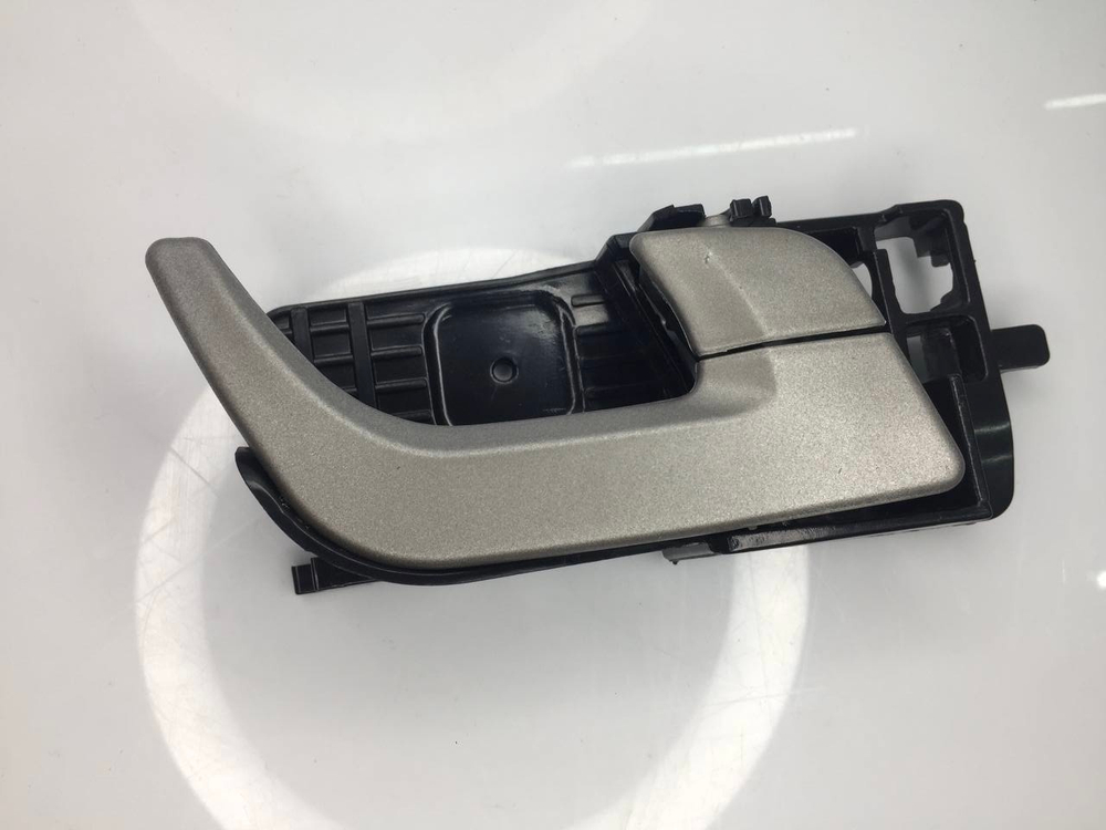 Ручка двери внутренняя правая 1068002076 GEELY Emgrand EC7