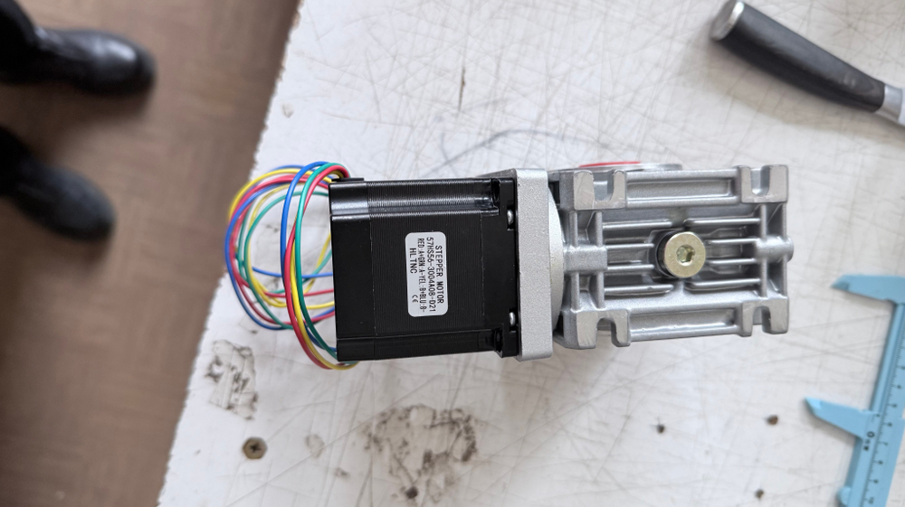 Мотор-редуктор NMRV030-50 Nema 23 57HS56