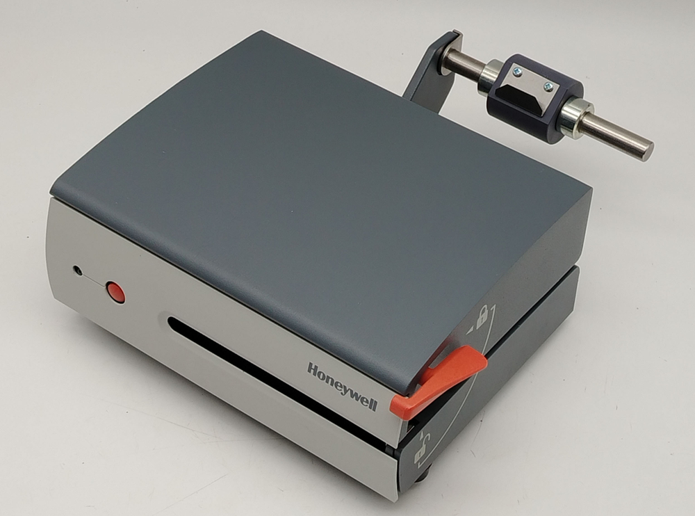Принтер этикеток термотрансферный Compact 4 Mobile 4" 203 dpi мобильный MPXJ1-00-07000000