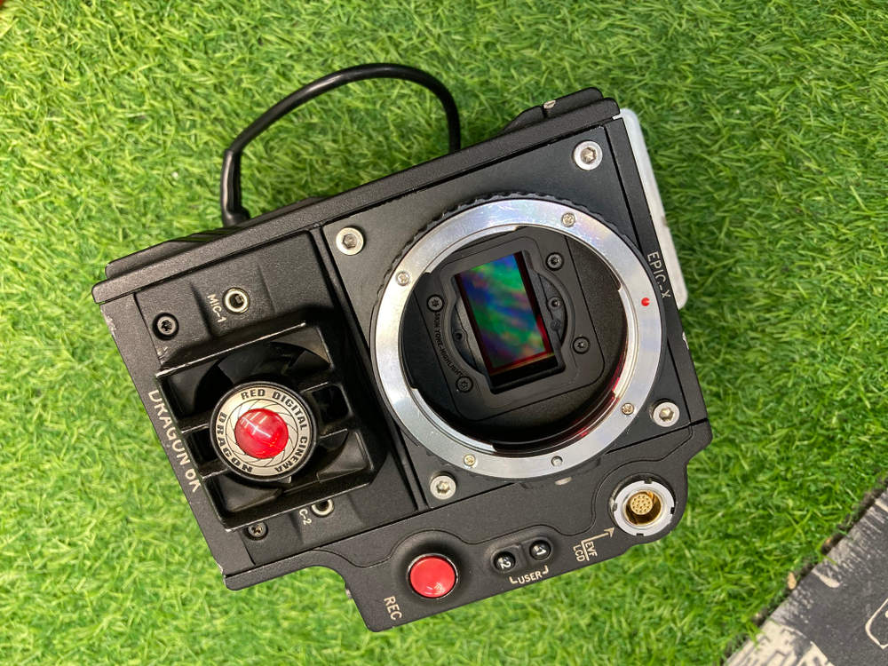 RED Epic Dragon 6 Canon EF