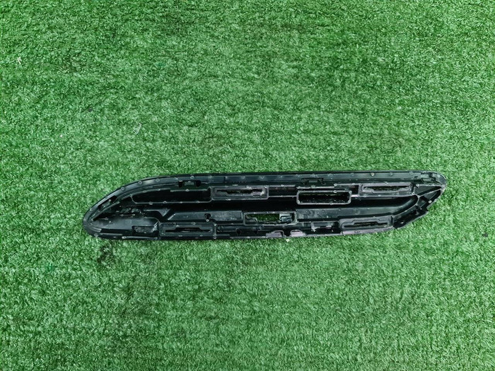 Накладка крыла передняя Mercedes AMG GT (17-24)