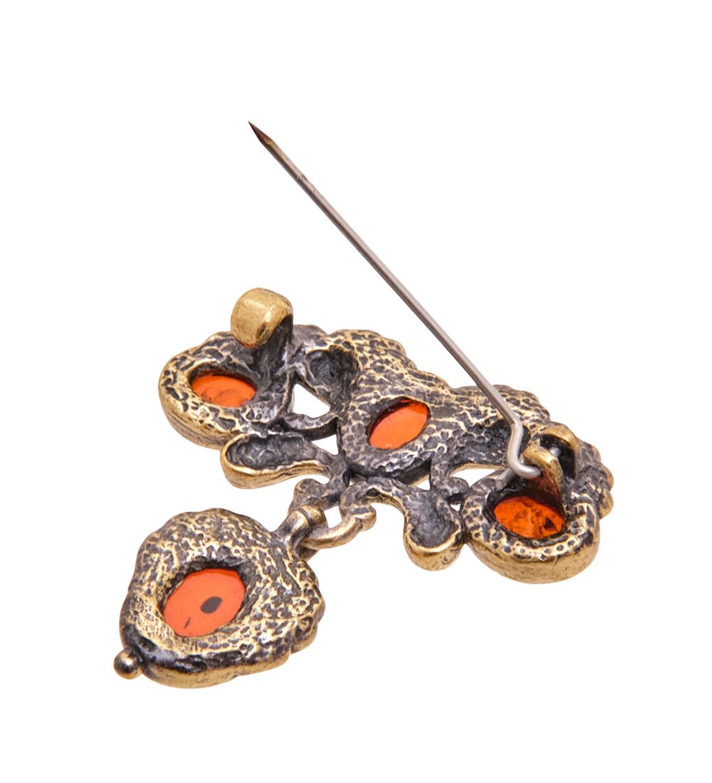 AM-3418 Брошь «Барельеф» (латунь, янтарь)