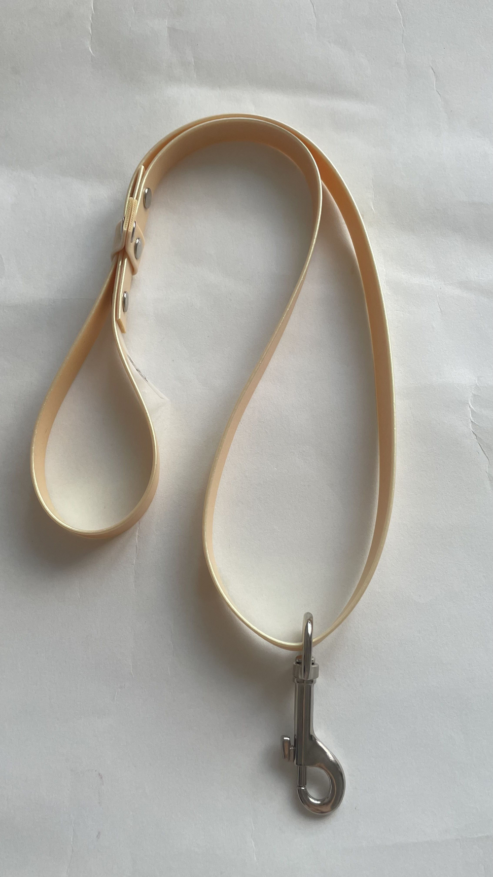 Ринговка груминга из биотана , ширина 15 мм, длина 50 см., зебра