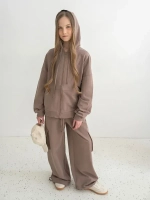 Спортивный костюм для девочки в школу