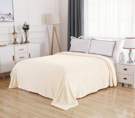 Плед 220х240 Sofi De MarkO Элайза молочный